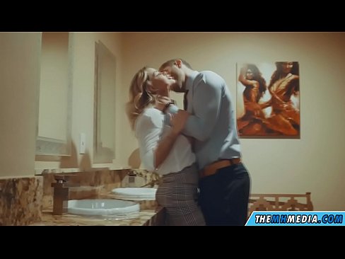❤️ Amikor egy bögyös szőke elcsábít egy nyilvános WC-ben Orosz pornó at hu.sexycamse.top ❌
